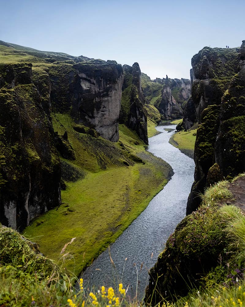 Canyon Fjaðrárgljúfur in Islanda